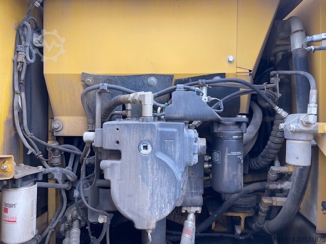 Kettenbagger Komatsu PC240NLC-10