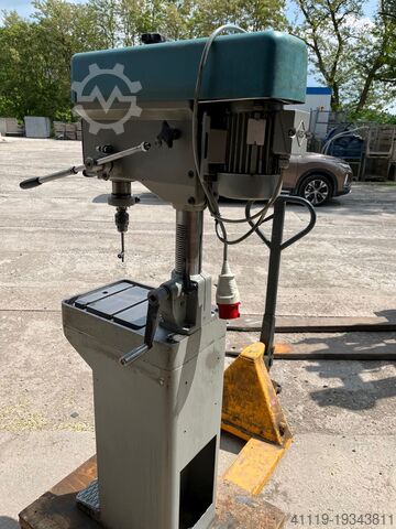 Bench drill IXION BTU15  