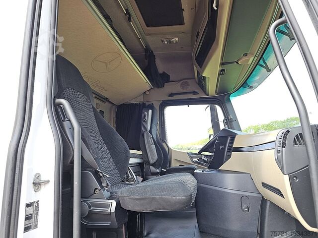 Standard-SZM MERCEDES-BENZ ACTROS 1845 LS BIGSPACE 2X TANK