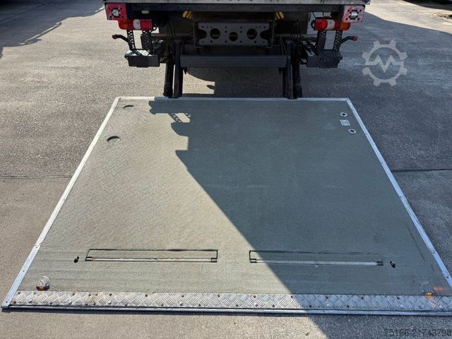 Refrigerated truck MERCEDES-BENZ ANTOS 2536 L Kühlkoffer 9,10 m LBW 2 T*THERMO