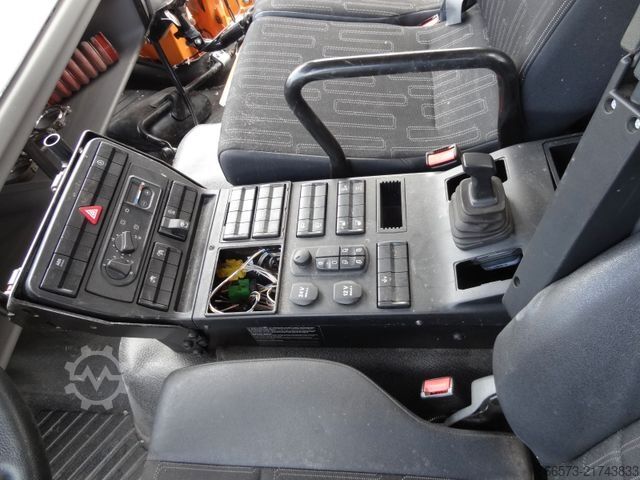 Sonstige UNIMOG U218 Frontzapfwelle