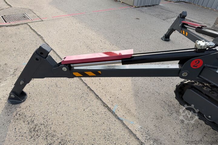 Crawler crane Tonlita YXC200