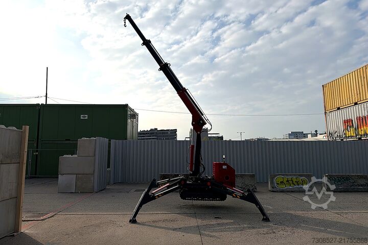 Crawler crane Tonlita YXC200