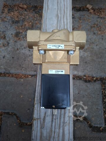 2/2-way solenoid valve Bürkert Typ 5282 A 20 NBR