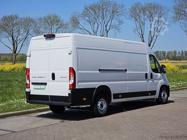 High-roof van PEUGEOT BOXER 2.2 L4H2 Automaat Navi