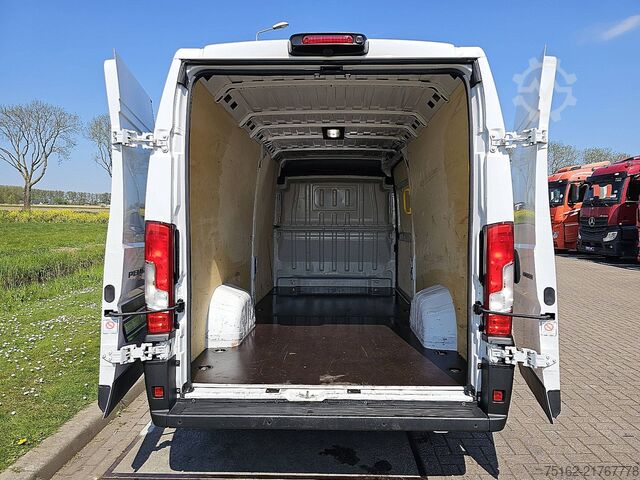 High-roof van PEUGEOT BOXER 2.2 L4H2 Automaat Navi