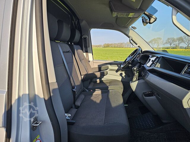 High-roof van VOLKSWAGEN TRANSPORTER 2.0 TDI L2H1 Navi Automaat