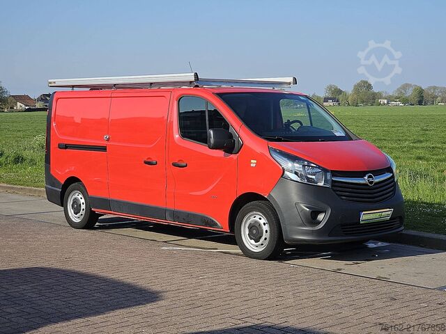 High-roof van OPEL VIVARO 1.6