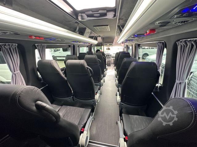 Kleinbus VOLKSWAGEN Crafter 21+3 Bus Automatik LED Klima Heizung