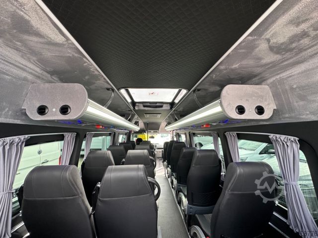 Kleinbus VOLKSWAGEN Crafter 21+3 Bus Automatik LED Klima Heizung