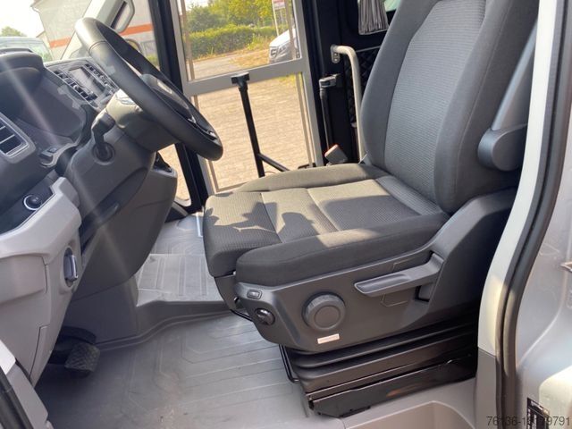 Minibus MAN TGE 5.160 21+3 Klima Standheizung AHK