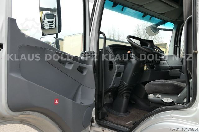 Car carrier van MERCEDES-BENZ Atego 822 Autotransporter Geschloss. Automatik