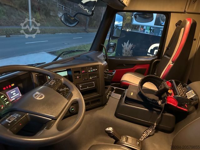 Autokran VOLVO FMX 420 8x4 Montagekran 29m + JIB+Seilwinde