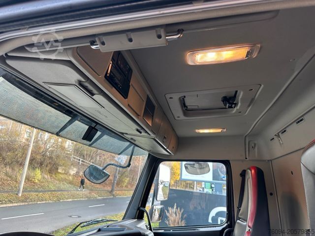 Autokran VOLVO FMX 420 8x4 Montagekran 29m + JIB+Seilwinde