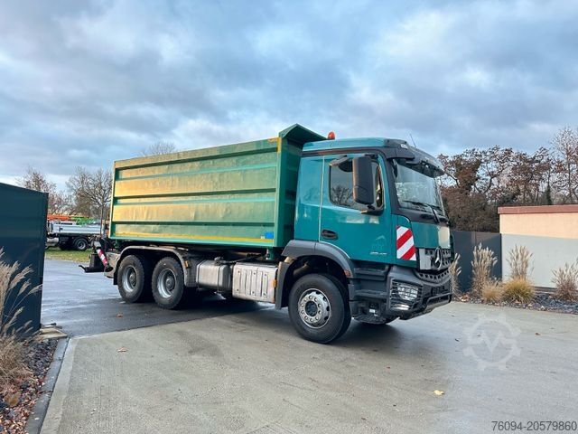 Autokran MERCEDES-BENZ Arocs 2646 6x4Selbstlader Kran Kipper Bordmatik