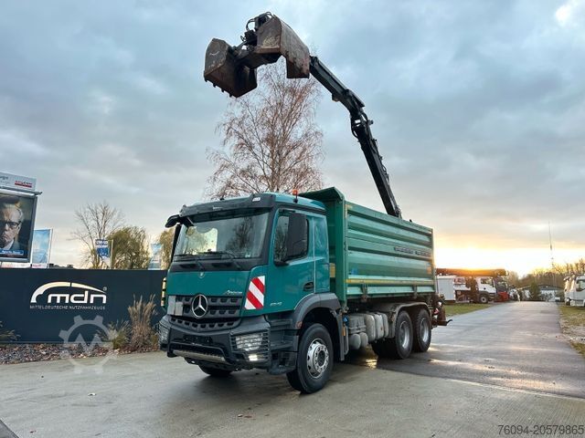 Kipper LKW MERCEDES-BENZ Arocs 2646 6x4Selbstlader Kran Kipper Bordmatik