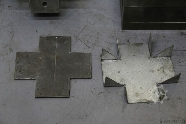 Punching tool with bending function unbekannt 255/205/H210 mm