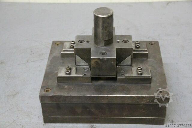 Punching tool with bending function unbekannt 255/205/H210 mm