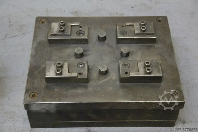 Punching tool with bending function unbekannt 255/205/H210 mm