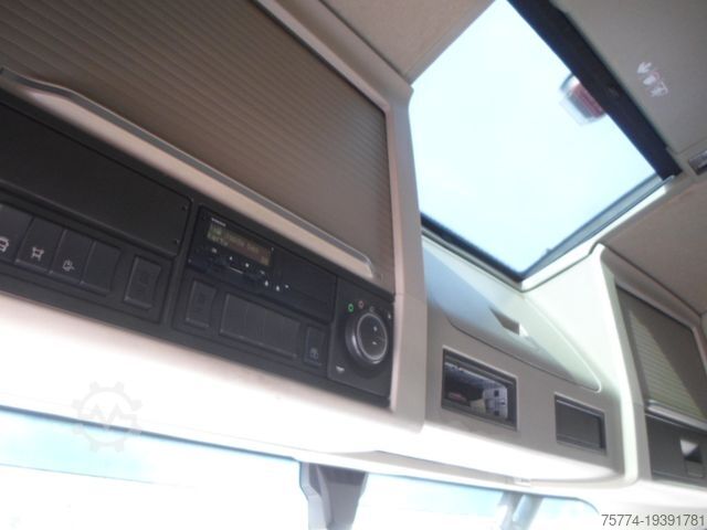 Standard tractor unit VOLVO FH 500/ Globetrotter