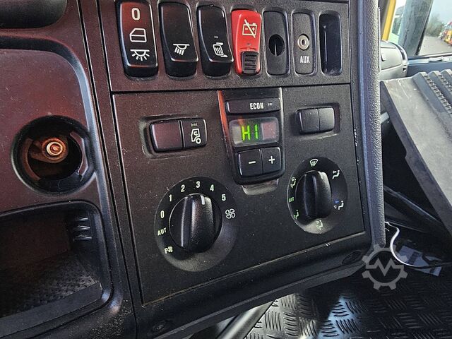 Abfallsammelfahrzeug SCANIA P340 CNG