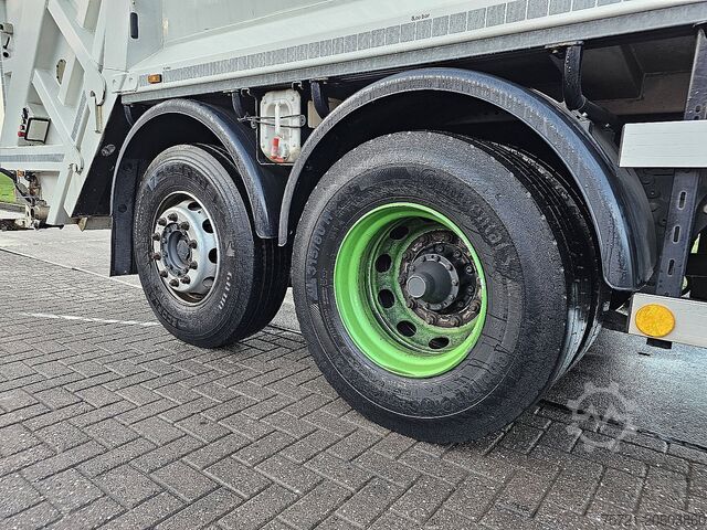 Abfallsammelfahrzeug SCANIA P340 CNG