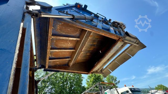 Garbage truck MAN TGA 26.320 6x2-2 BL Euro 4 Müllwagen Bj 2008