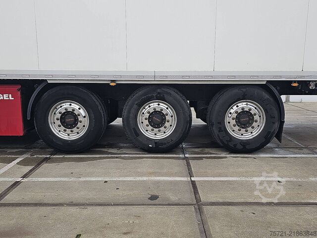 Refrigerated/frozen transport KOGEL S24 FRIGO