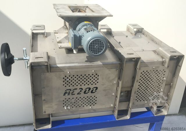 Agricracker AC200 Multicracker Benelux B.V. AC200