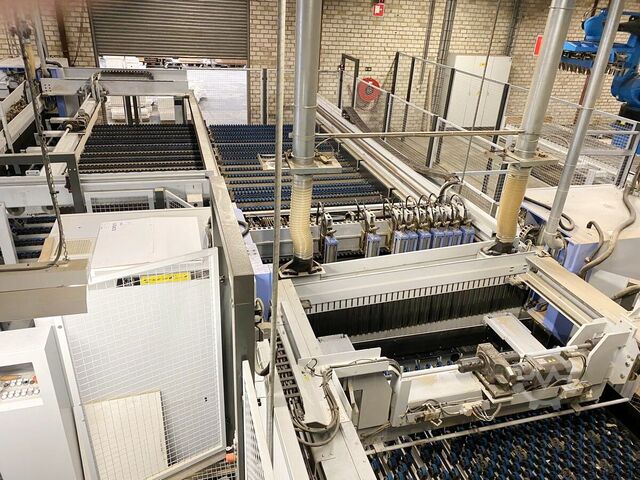 PLATTENAUFTEILSAeGE WINKELANLAGE HOLZMA (HOMAG GROUP) HKL 570 / 56 / 22 Profiline