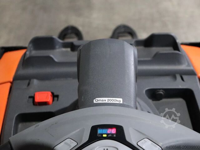 Niederhubwagen BT LPE200