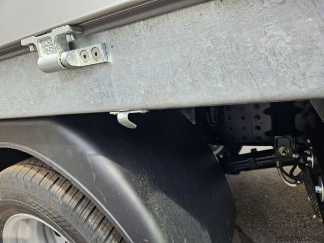 Pritschenwagen Ladekran Fuso Canter 6S15