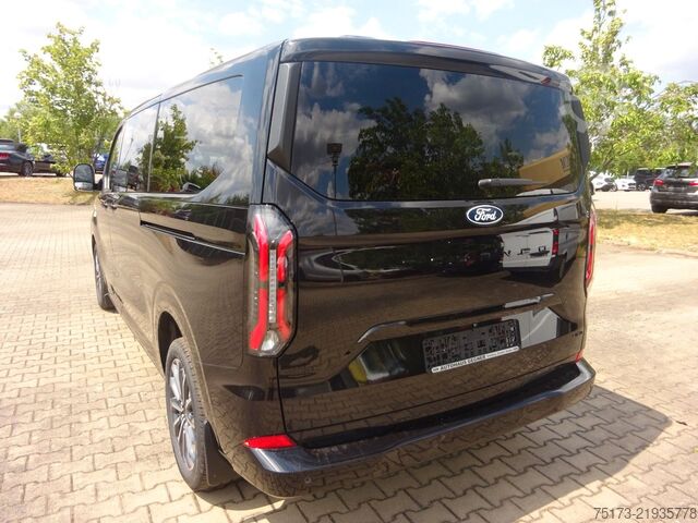 Minibus FORD Tourneo Custom Titanium 320L2 4x4 Exclusiv Stdhz
