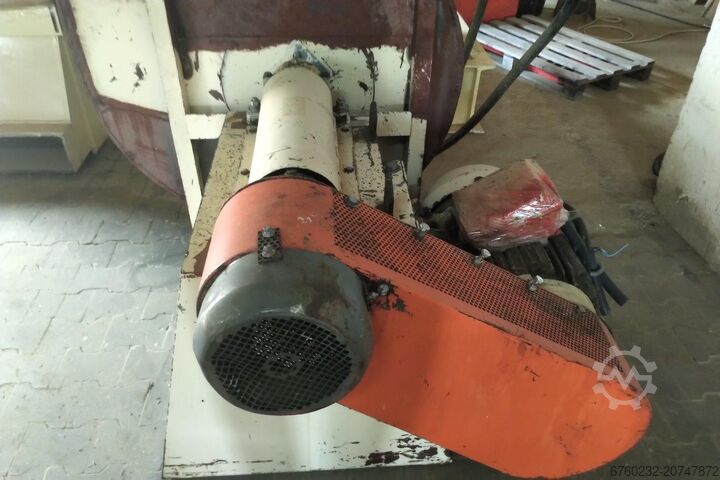 Holzshredder Schutte-Buffalo model 1590