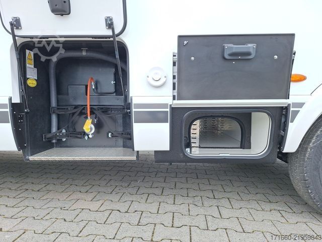 Teilintegriertes Wohnmobil HYMER/ERIBA B-Klasse MC T 600 Hubbett