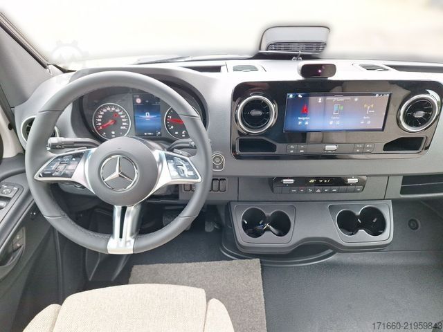 Teilintegriertes Wohnmobil HYMER/ERIBA B-Klasse MC T 600 Hubbett