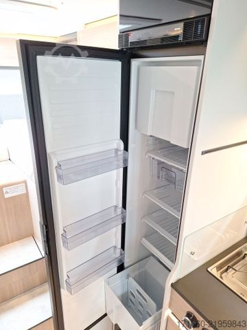 Teilintegriertes Wohnmobil HYMER/ERIBA B-Klasse MC T 600 Hubbett