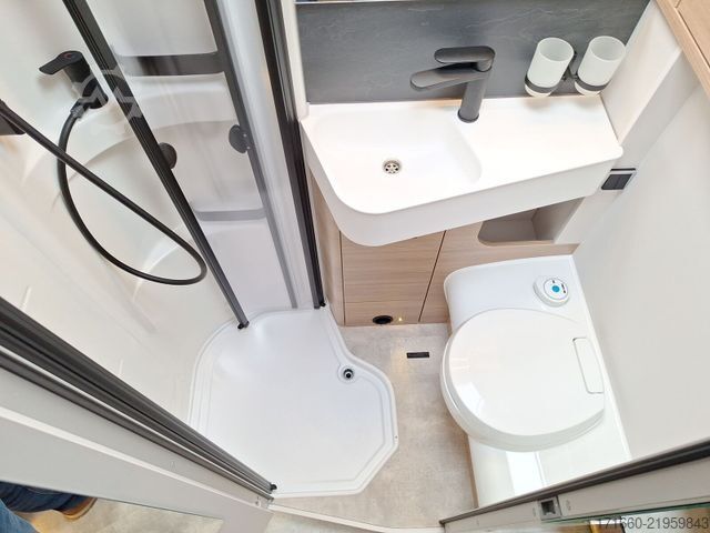 Teilintegriertes Wohnmobil HYMER/ERIBA B-Klasse MC T 600 Hubbett