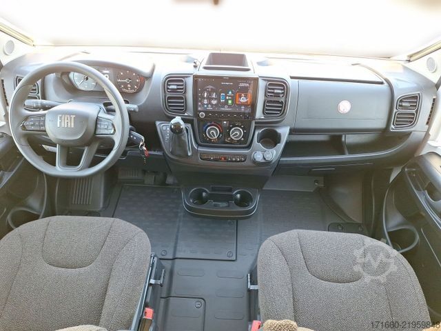 Teilintegriertes Wohnmobil BÜRSTNER Signature SFT 7.1 ** Automatik **