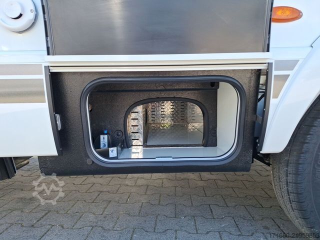 Teilintegriertes Wohnmobil HYMER/ERIBA B-Klasse MC T 600