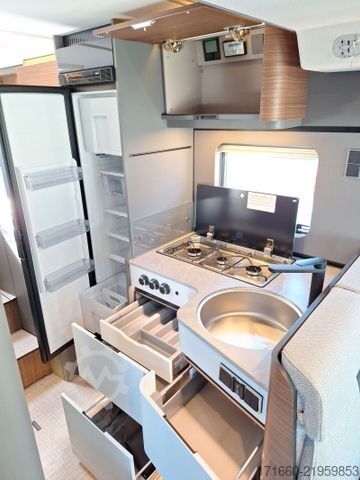 Teilintegriertes Wohnmobil HYMER/ERIBA B-Klasse MC T 600