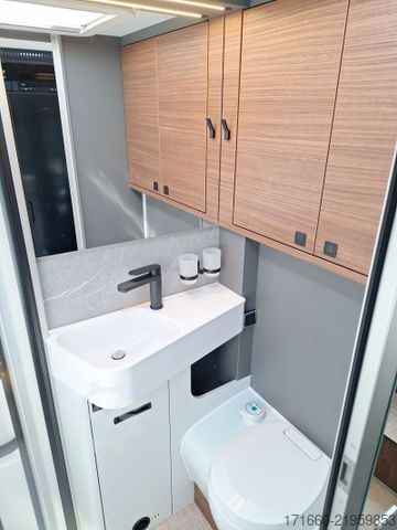 Teilintegriertes Wohnmobil HYMER/ERIBA B-Klasse MC T 600