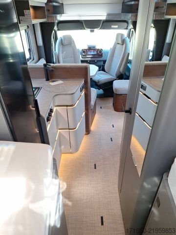 Teilintegriertes Wohnmobil HYMER/ERIBA B-Klasse MC T 600