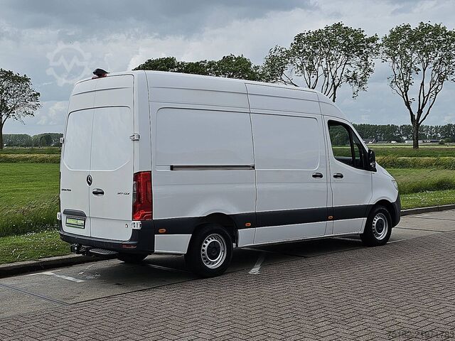 High-roof van MERCEDES-BENZ SPRINTER 317 L2H2 3.5t-Trekhaak!