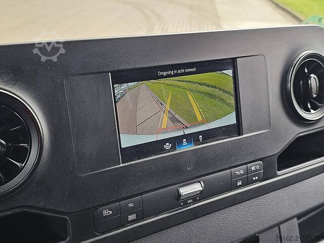 High-roof van MERCEDES-BENZ SPRINTER 317 L2H2 3.5t-Trekhaak!