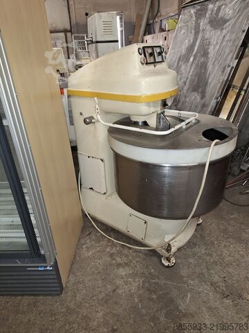 Spiral mixer Kemper SP 75 ze stałym kotłem 