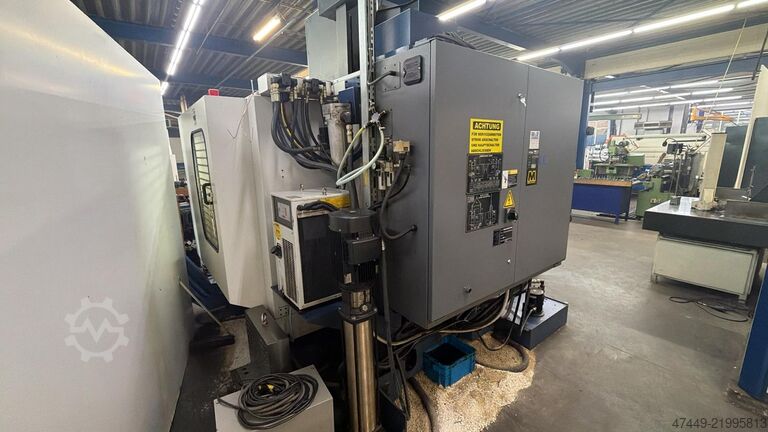 Vertikales Bearbeitungszentrum YCM MV106A