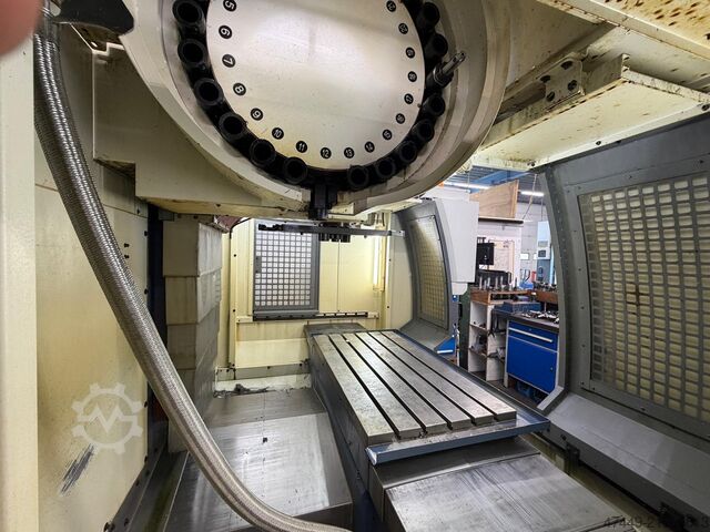 Vertikales Bearbeitungszentrum YCM MV106A