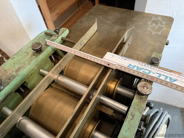 Buchblock-Anleimmaschine PRAKMA 