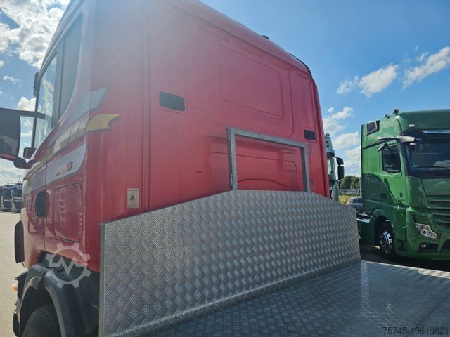 Schwerlast LKW/SZM SCANIA 164 G 580 *V8*RETARDER*ACC*STANDHEIZUNG*KLIMA